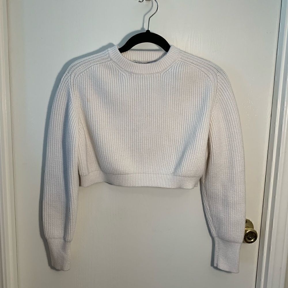 Zara EUC white/ivory cropped knit sweater Size Small